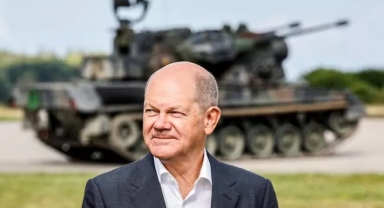 Almanya Ukrayna'ya 2,7 milyar euroluk askeri yardım yapacak