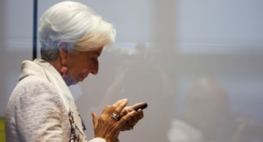 ECB Toplantısında Telefon Yasağı