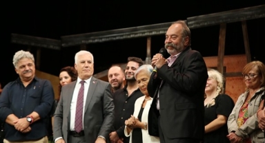 Ali Düşenkalkar, Bursa Şehir Tiyatrosu'nda Yeni Bir Dönem Başlatıyor