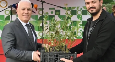 Bursa’da Kırsal Kalkınmaya Büyük Destek: 20 Bin Fidan ve 27 Yeni Araç Üreticilere Sunuldu