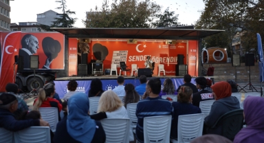 Cumhuriyet Coşkusu Bursa'nın Tüm İlçelerinde: Cumhuriyet Tırı Yollarda