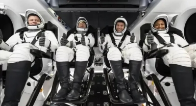 NASA Astronotu Dünya'ya İner İnmez Hastaneye Kaldırıldı: Uzay Yolculuğunun Ardındaki Tıbbi Gerçekler