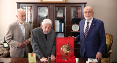 Saadet Partisi Kurucu Genel Başkanı Recai Kutan hayatını kaybetti