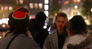 Amsterdamlı Taraftarlar Arasındaki Şiddet Olayları: Bir Futbolun Ötesindeki Mücadele