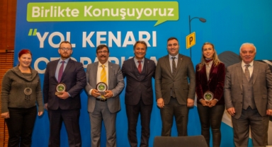 Bursa’da “Yol Kenarı Otoparklar” Masaya Yatırıldı: Trafik ve Erişilebilirlik Üzerine Önemli Tartışmalar