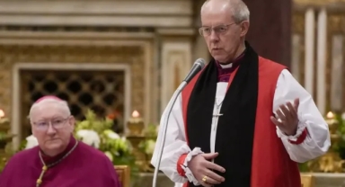 İngiltere Kilisesi’nde John Smyth Skandalı: Yıllarca Gizlenen İstismar Olayı Ortaya Çıktı