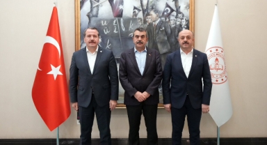 Öğretmen Atamaları ve Mülakat Tartışmaları: Çözüm İçin Umut Var