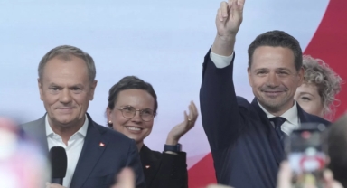 Polonya’da Siyasi Dengeler Değişiyor: Tusk, Cumhurbaşkanlığı Yarışı için Varşova Belediye Başkanı’nı Aday Gösterdi